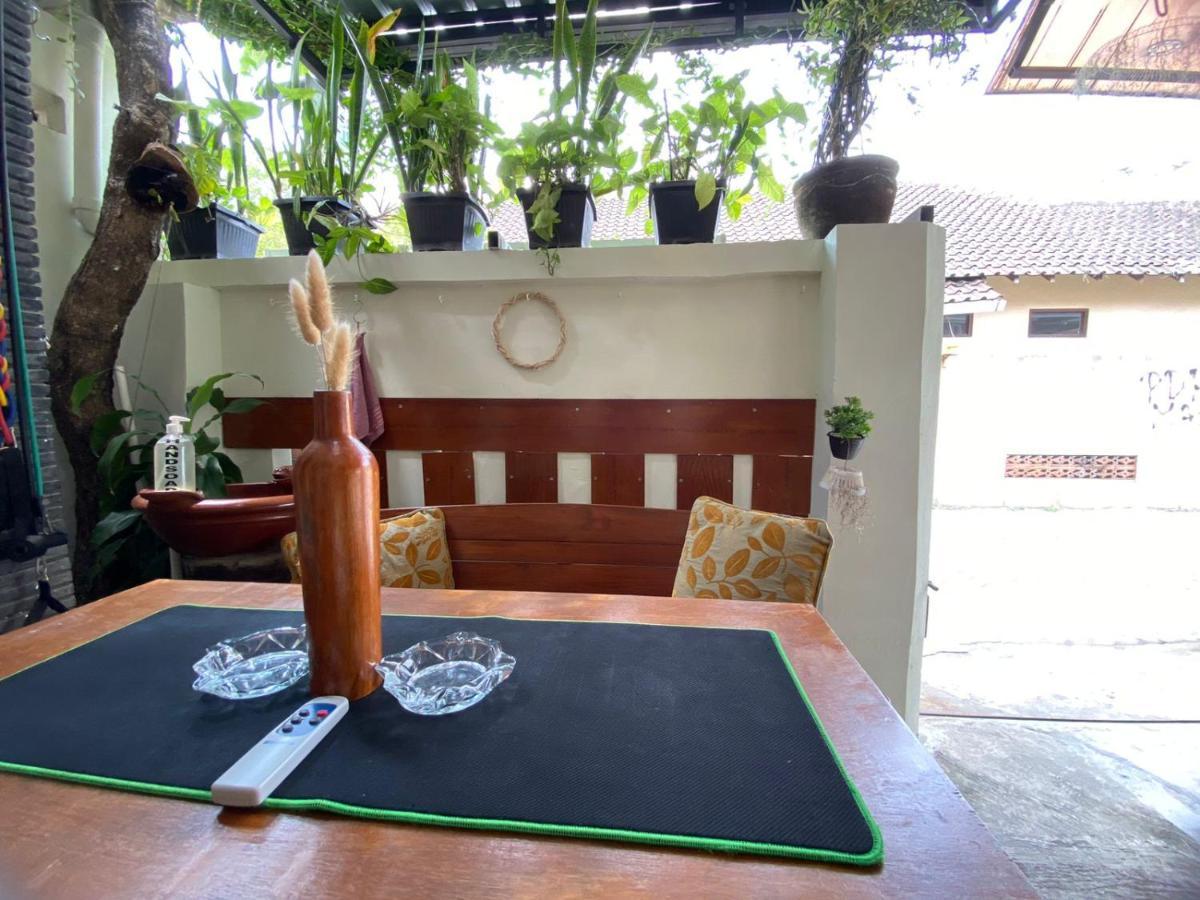 Coliving Jogja Sweet Home Kost Lengkap Di Jogjakarta エクステリア 写真