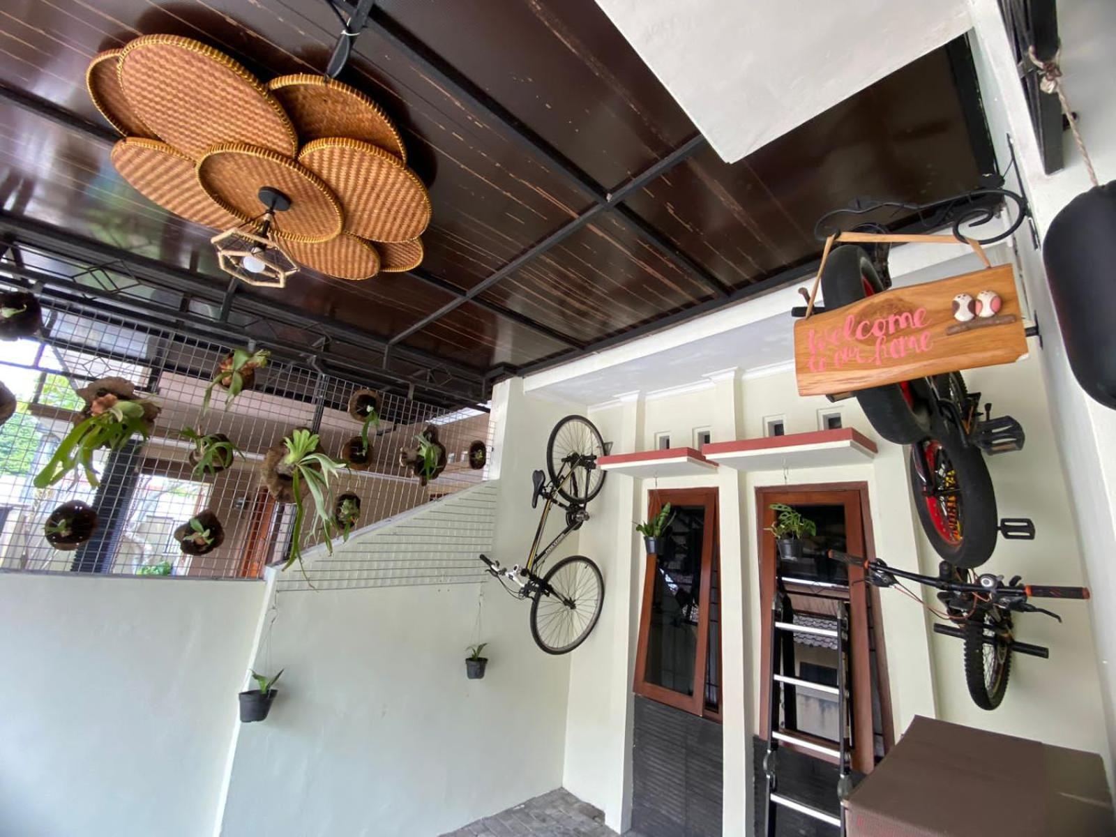 Coliving Jogja Sweet Home Kost Lengkap Di Jogjakarta エクステリア 写真