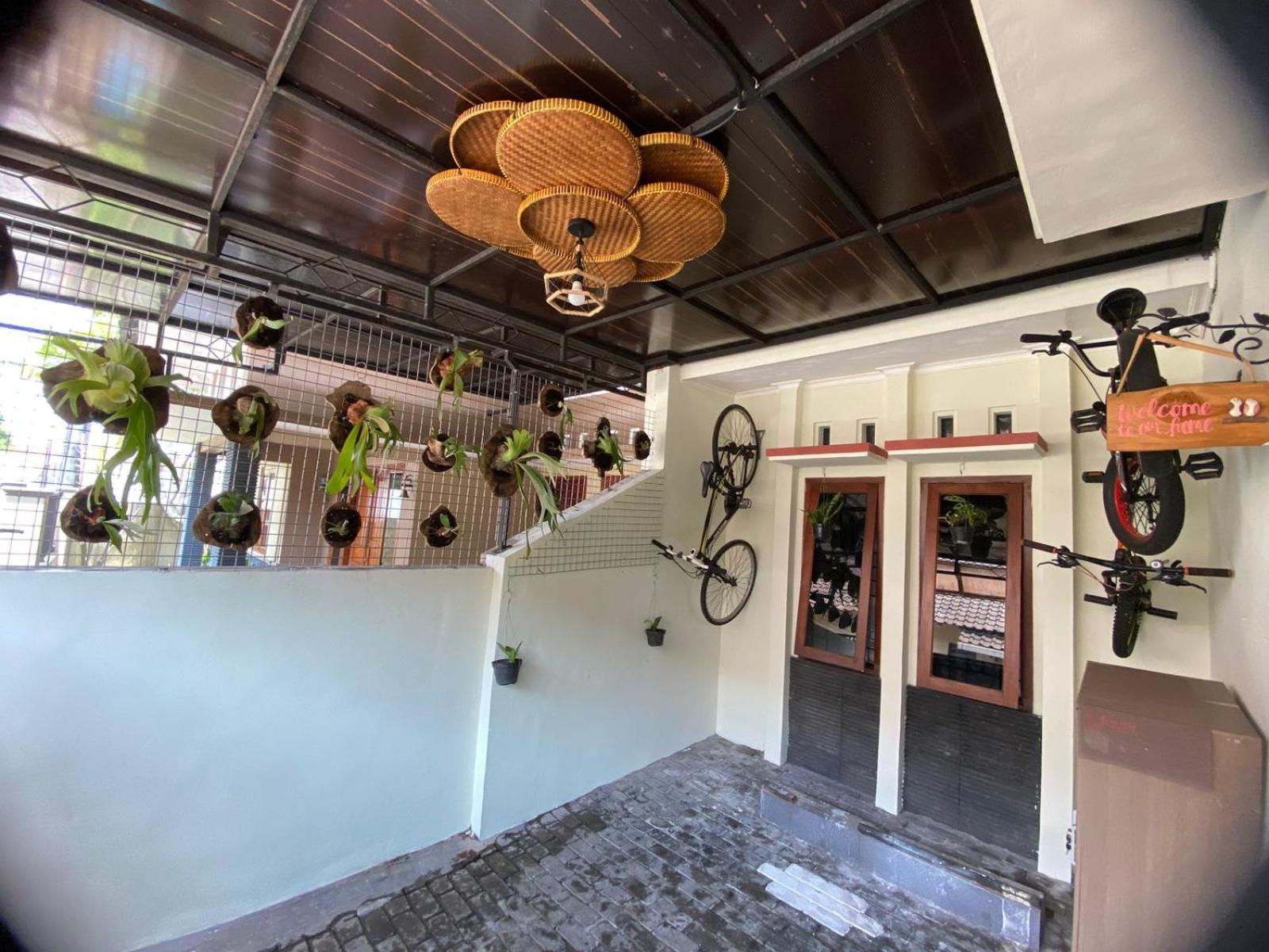 Coliving Jogja Sweet Home Kost Lengkap Di Jogjakarta エクステリア 写真