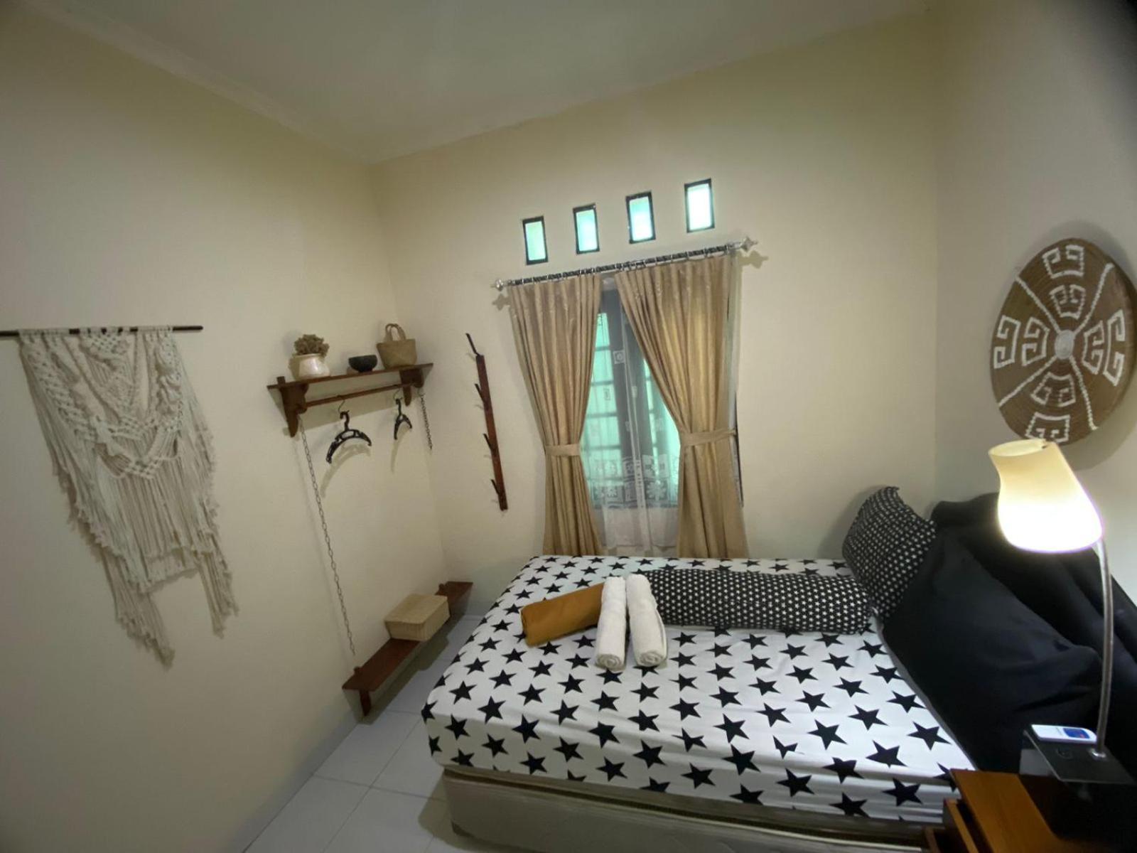Coliving Jogja Sweet Home Kost Lengkap Di Jogjakarta 部屋 写真