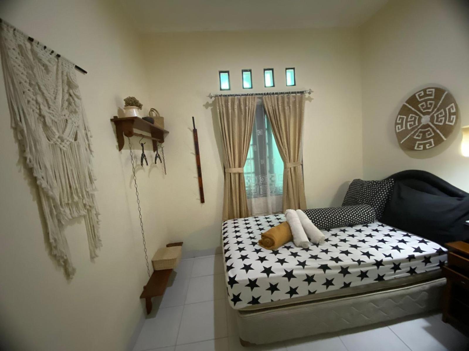 Coliving Jogja Sweet Home Kost Lengkap Di Jogjakarta 部屋 写真